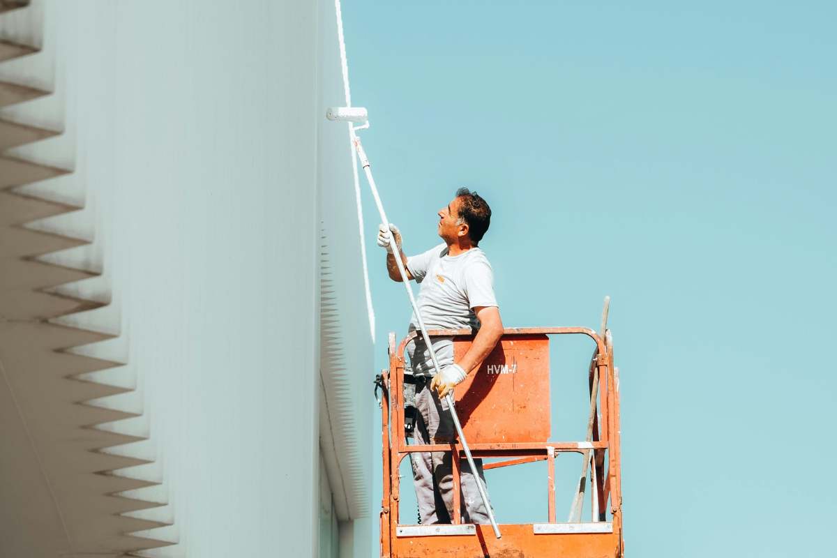 Pintura Predial Profissional: Evite os 5 Erros Que Custam Caro ao Seu Negócio